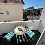 Deluxe Апартаменты *