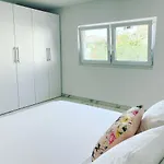 Deluxe * Задар